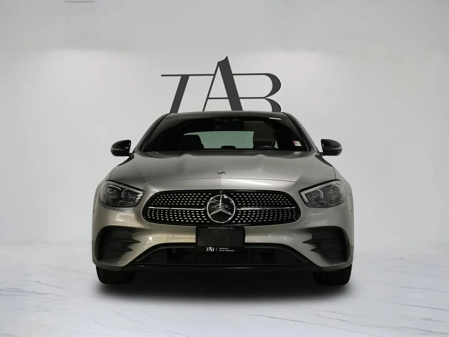 Mercedes-Benz E 450 AMG PREMIUM PKG ЦЕНА ДО БЪЛГАРИЯ АВТОКРЕДИТ, снимка 2 - Автомобили и джипове - 55625408