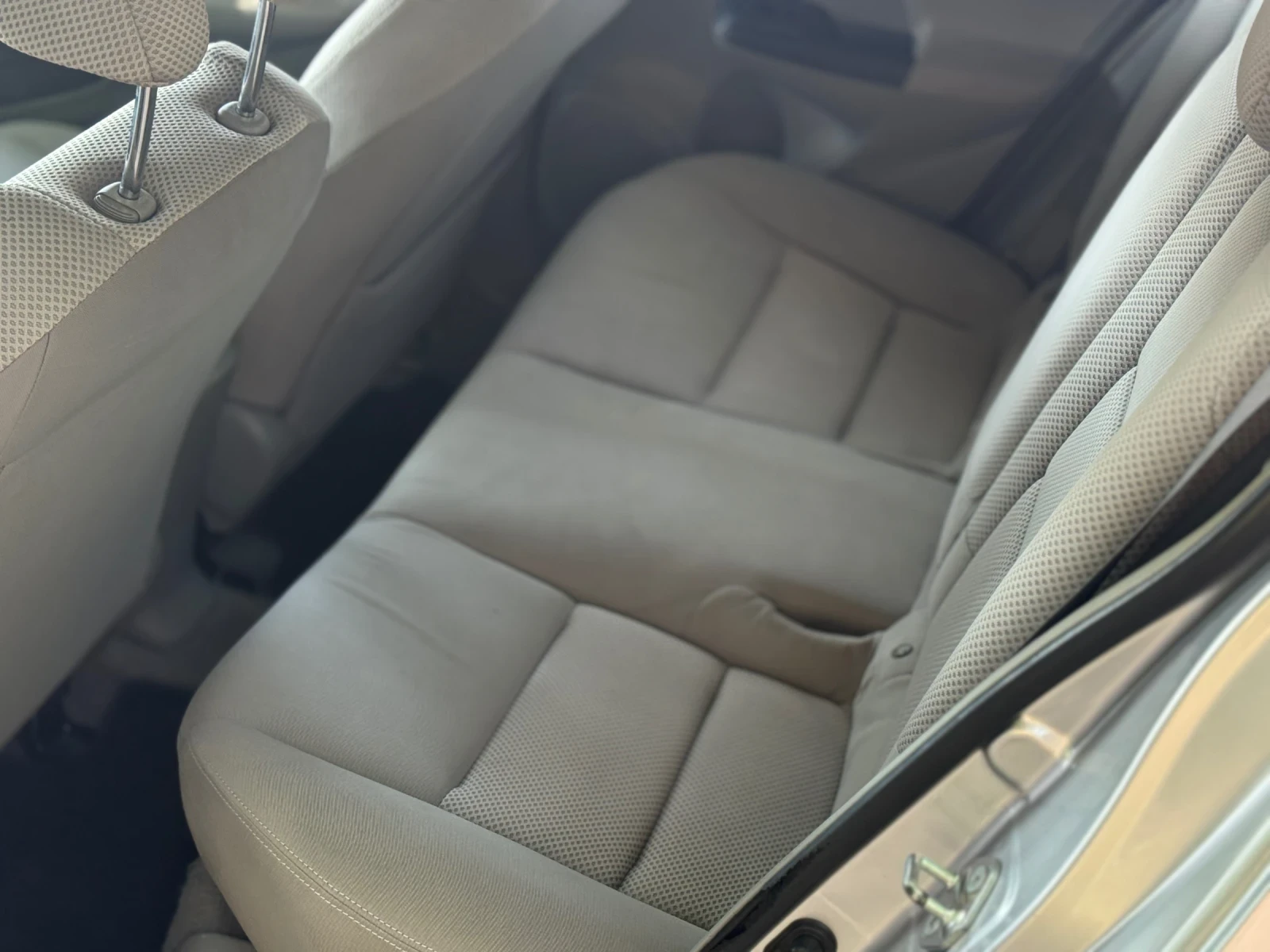Honda Insight 1.3i HYBRID GAZ AVTOMATIK , снимка 9 - Автомобили и джипове - 55655108