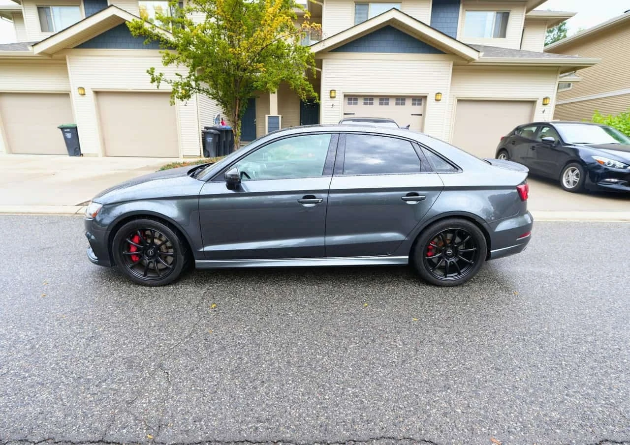 Audi Quattro * 2.5 TFSI * CARFAX * , снимка 2 - Автомобили и джипове - 56332173