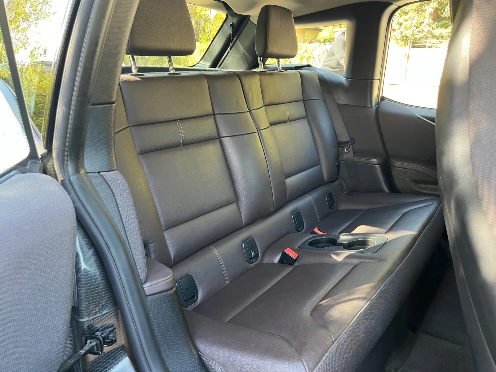 BMW i3 120Ah , снимка 14 - Автомобили и джипове - 56450820
