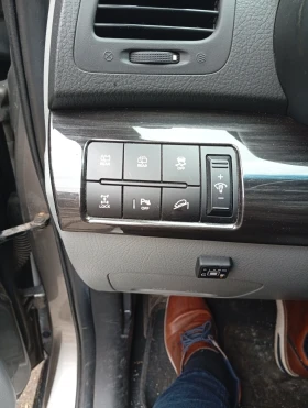 Kia Sorento - 12000 € / 23469.96 лв. - 73552327 8