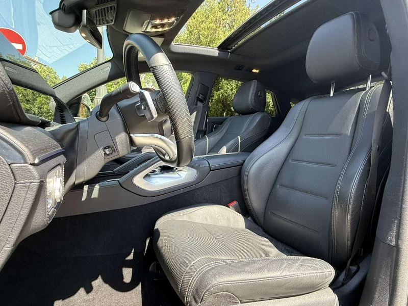 Mercedes-Benz GLE 400 Coupe* 4Matic* AMG* HUD* 360* Pano* ГОТОВ ЛИЗИНГ, снимка 7 - Автомобили и джипове - 50902205