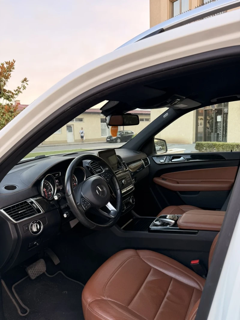 Mercedes-Benz GLE 350, снимка 4 - Автомобили и джипове - 52045517