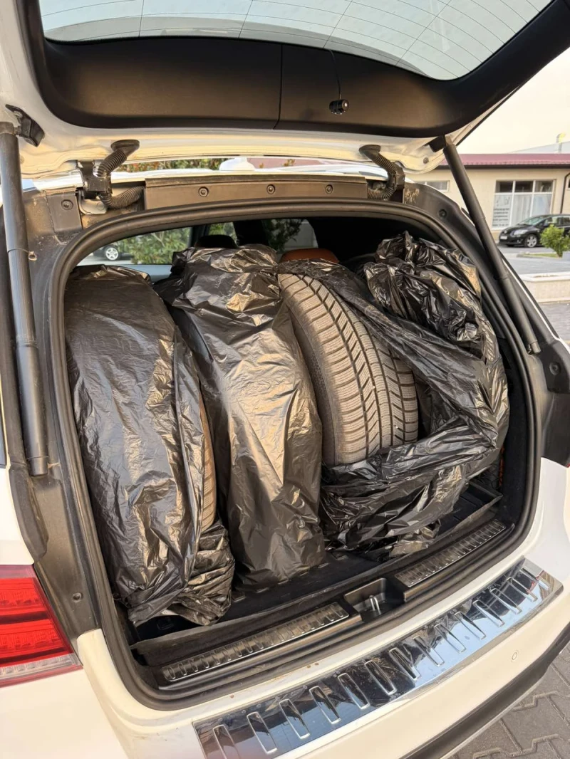 Mercedes-Benz GLE 350, снимка 7 - Автомобили и джипове - 52045517