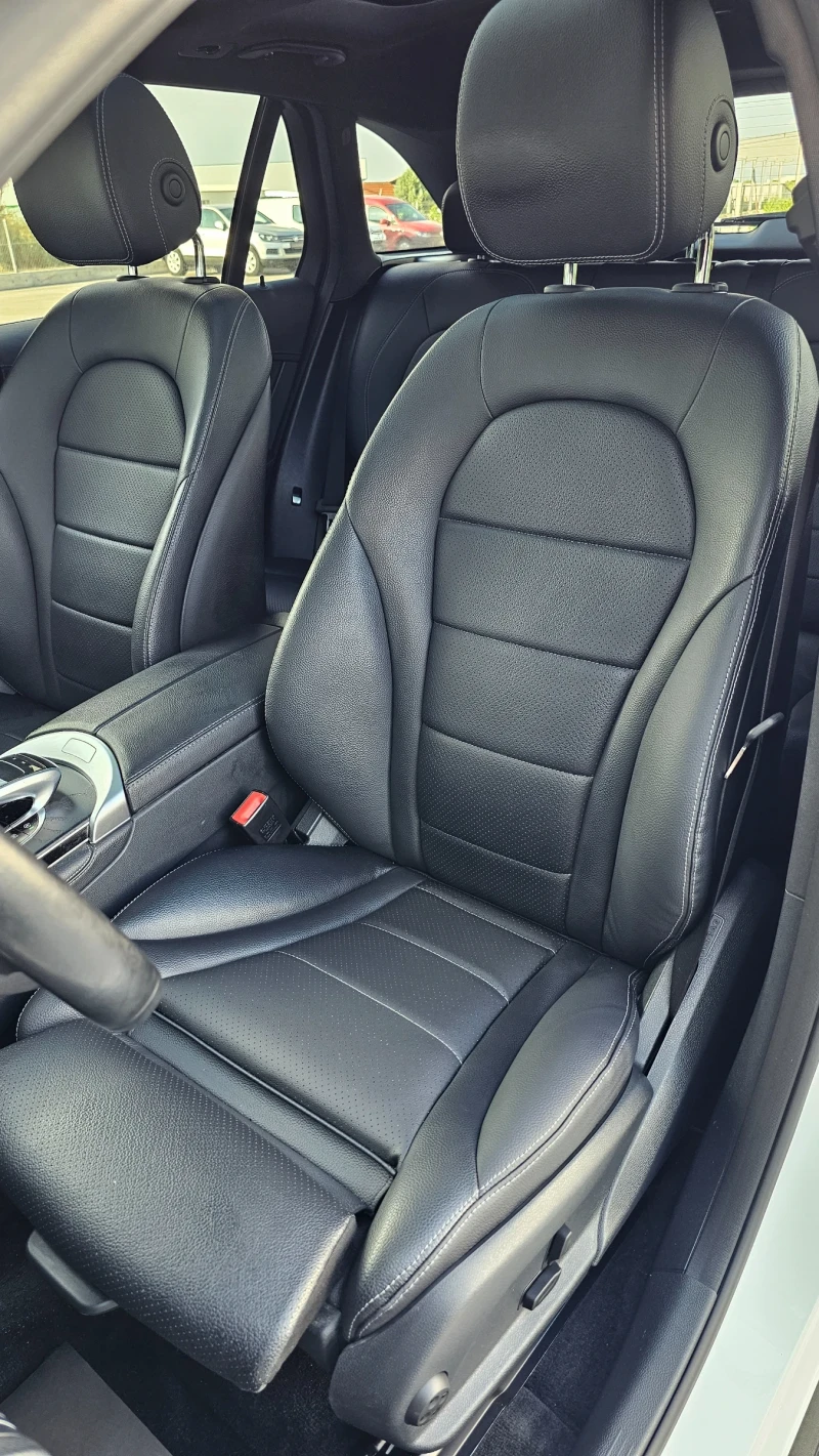 Mercedes-Benz GLC 220 4Matic AMG Line/Kam.360/Pano/  , снимка 9 - Автомобили и джипове - 51225021