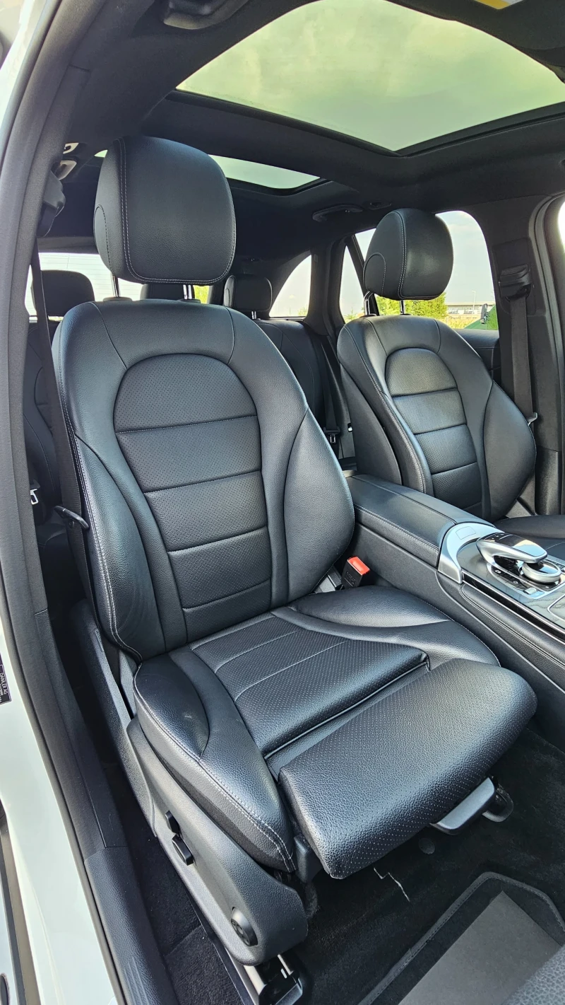 Mercedes-Benz GLC 220 4Matic AMG Line/Kam.360/Pano/  , снимка 11 - Автомобили и джипове - 51225021