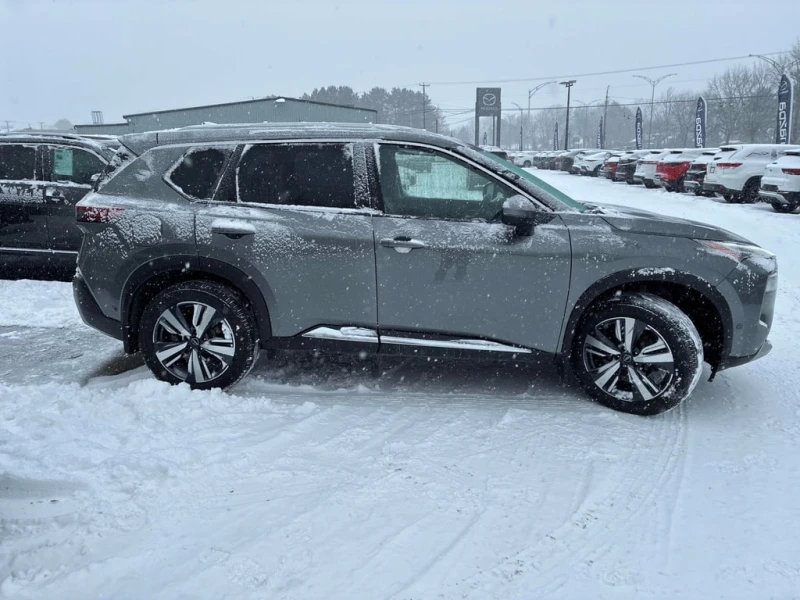 Nissan Rogue * Platinum * CARFAX * БЕЗ ПЪРВОНАЧАЛНА ВНОСКА, снимка 3 - Автомобили и джипове - 52777560