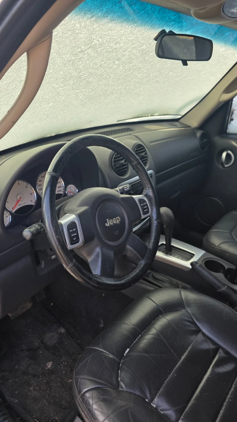 Jeep Cherokee, снимка 5 - Автомобили и джипове - 53240187