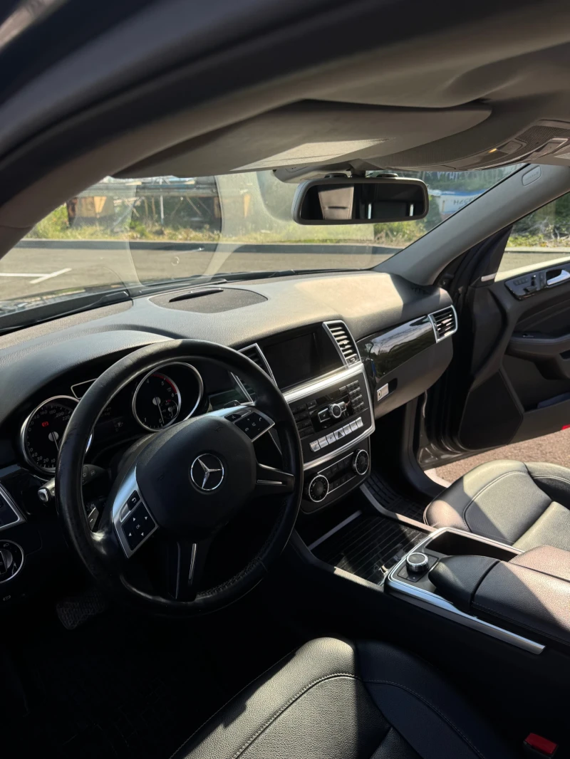 Mercedes-Benz ML 350 AMG, PANO, 360, DISTRONIC, 3xTV, TUNNING 300hp, снимка 11 - Автомобили и джипове - 53578437