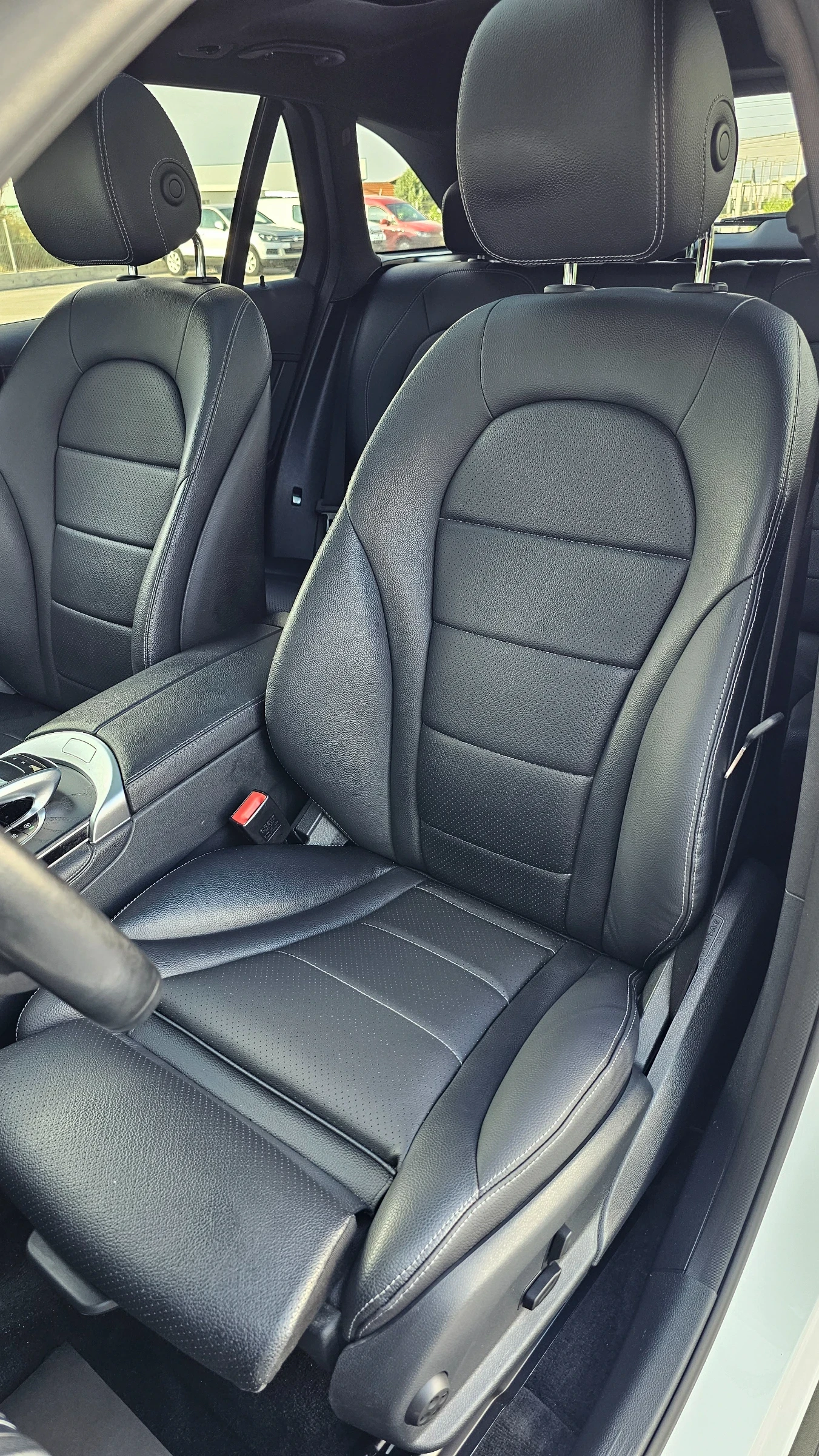 Mercedes-Benz GLC 220 4Matic AMG Line/Kam.360/Pano/   - изображение 9