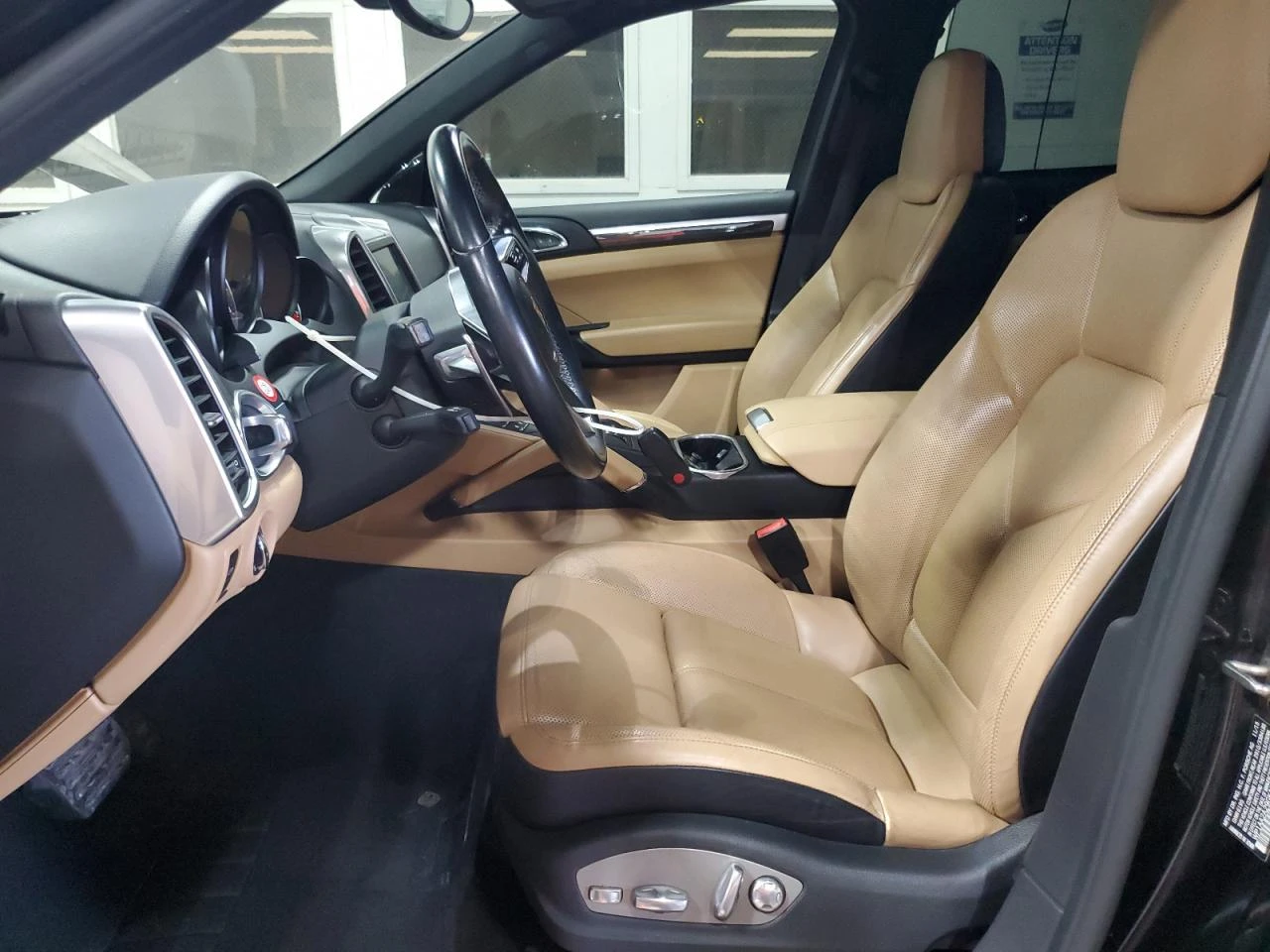 Porsche Cayenne 4X4/ОБДУХВАНЕ/ПОДГРЕВ/ВИДЕО НА МОТОРА - изображение 7