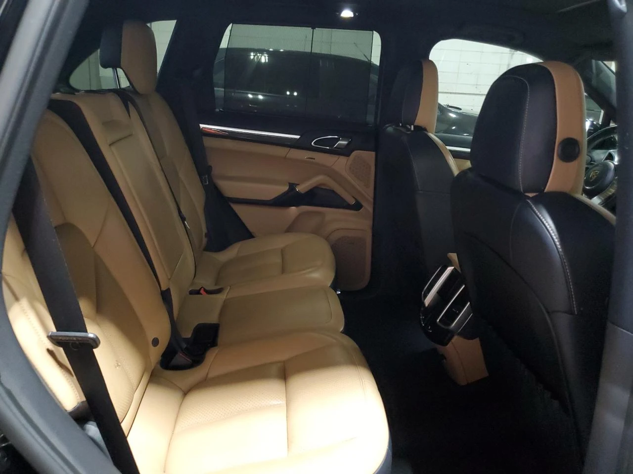 Porsche Cayenne 4X4/ОБДУХВАНЕ/ПОДГРЕВ/ВИДЕО НА МОТОРА - изображение 10