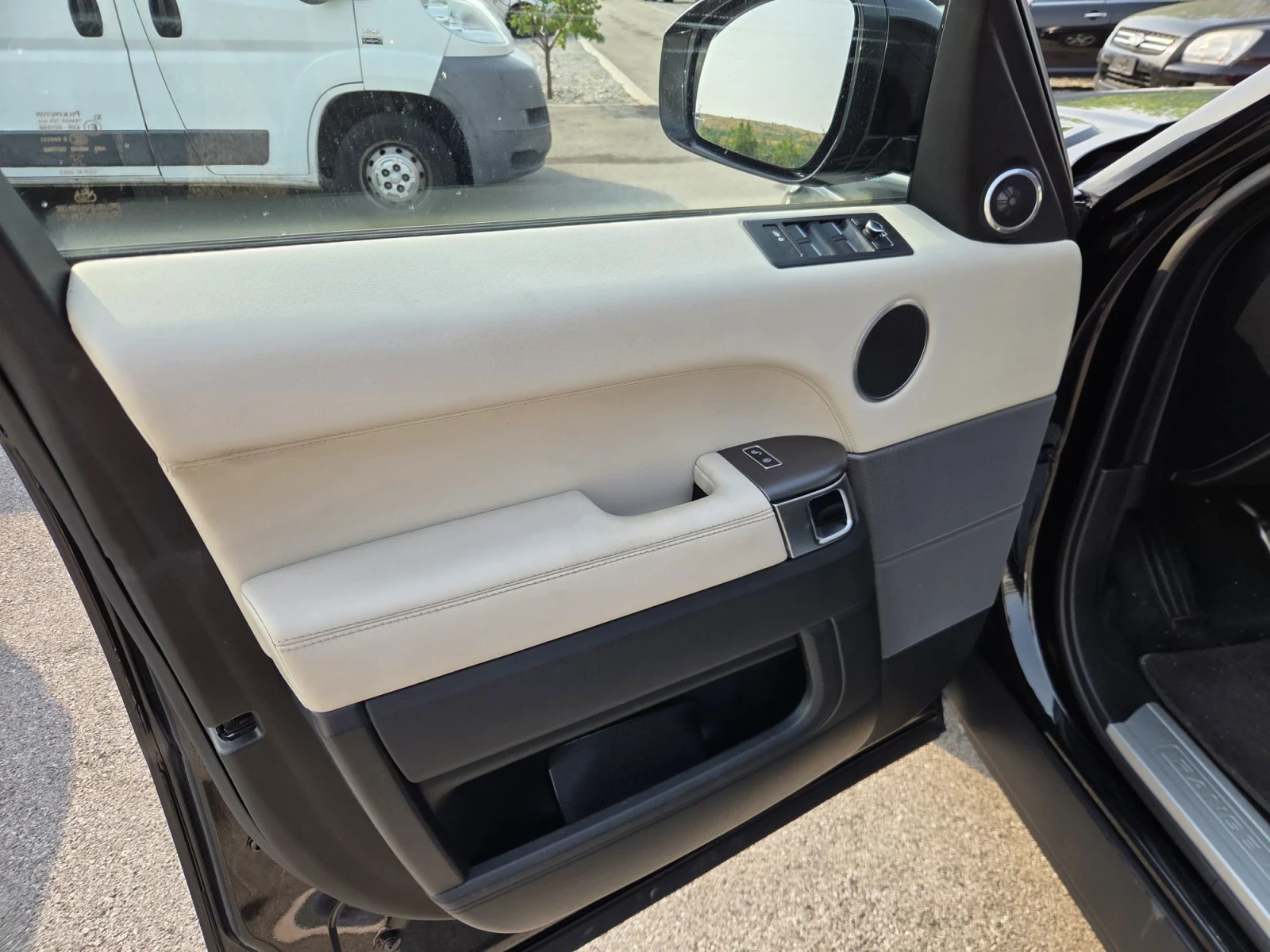 Land Rover Range Rover Sport D, снимка 9 - Автомобили и джипове - 53934838