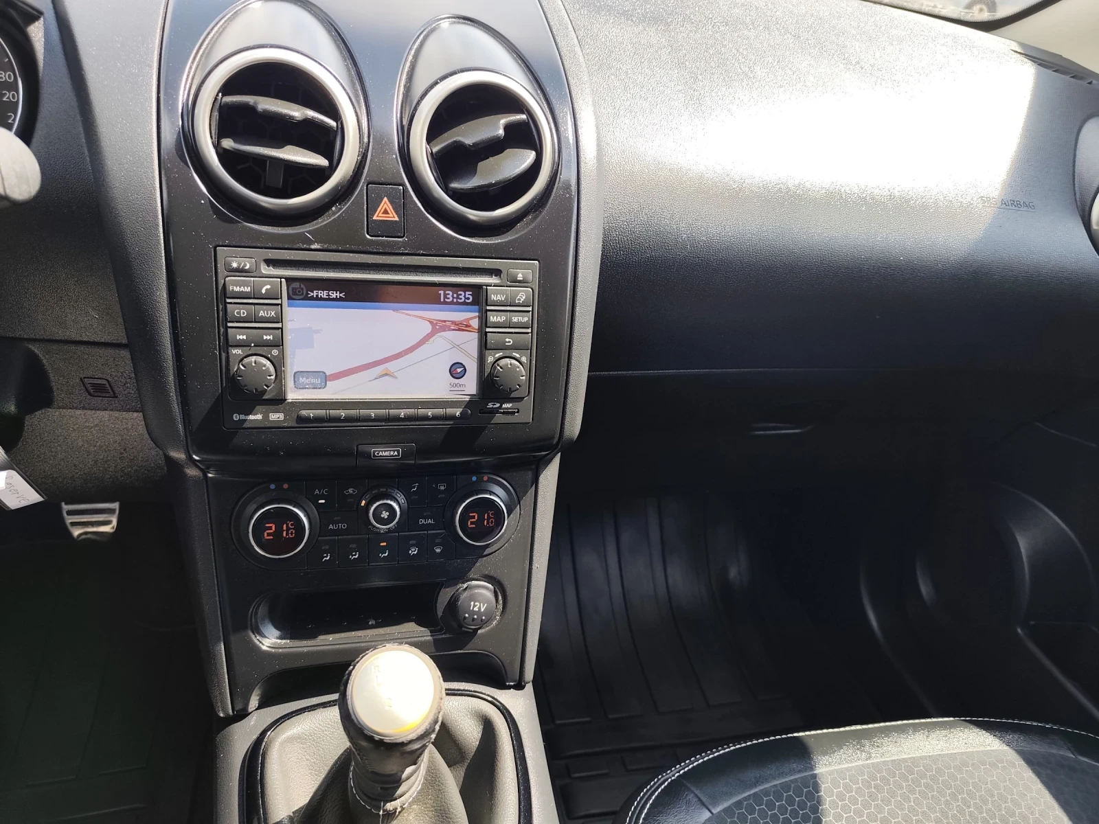 Nissan Qashqai Нави, Кожа, Панорама , снимка 13 - Автомобили и джипове - 54156789