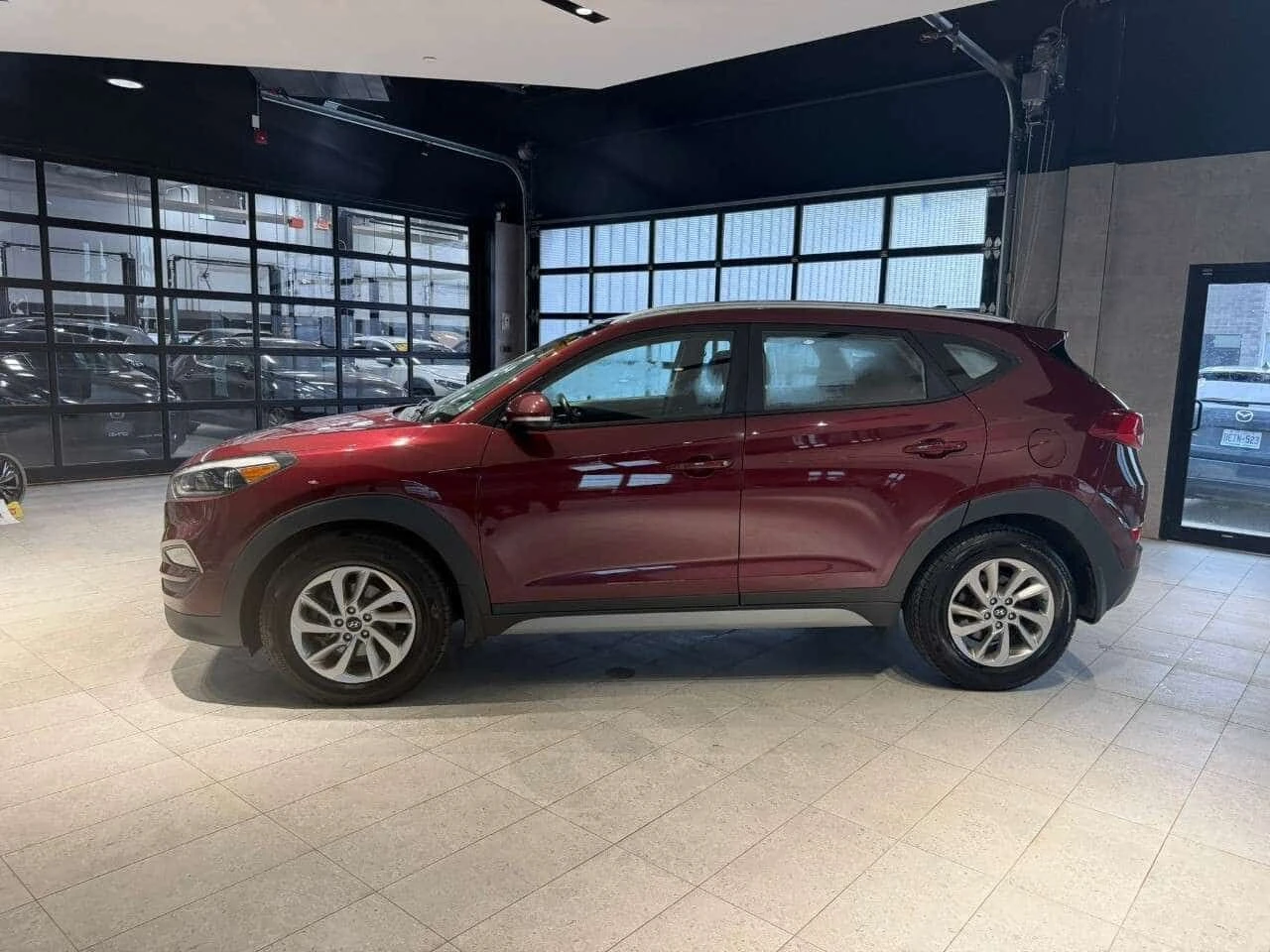 Hyundai Tucson * SE Pop, SE Plus, Eco, Sport, Value, Ultimate Bas | Mobile.bg � ����������� 8