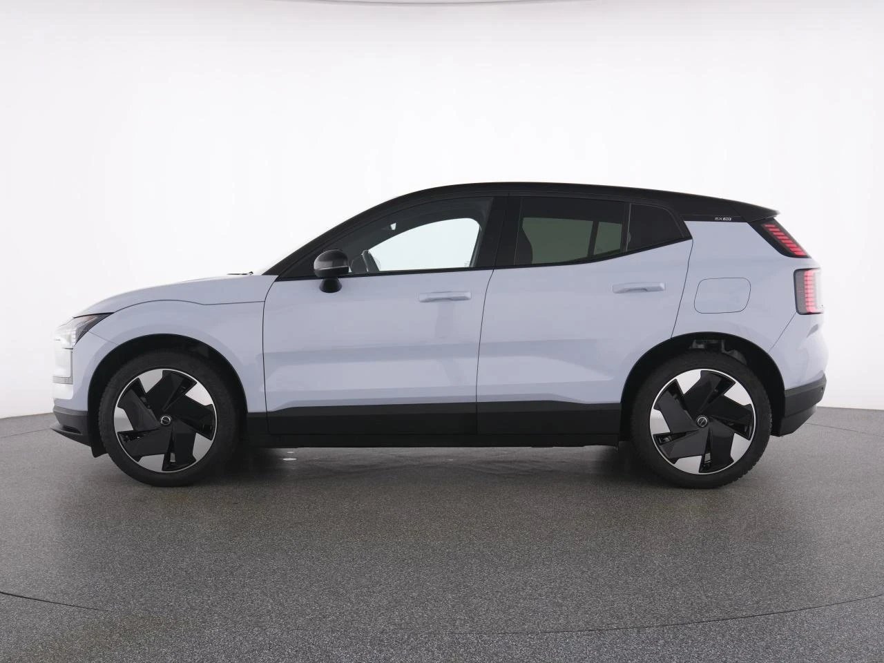 Volvo EX30 Extended Range Plus DISTR 360* Winter Package H/K | Mobile.bg � ����������� 6