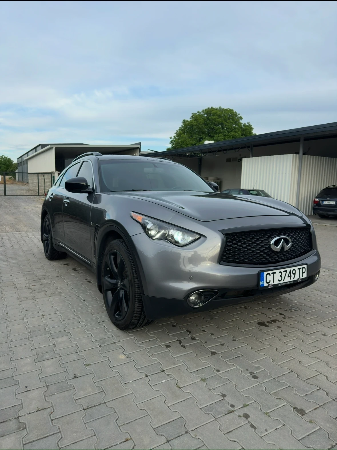 Infiniti QX70 S 3.7 98k miles 2017г