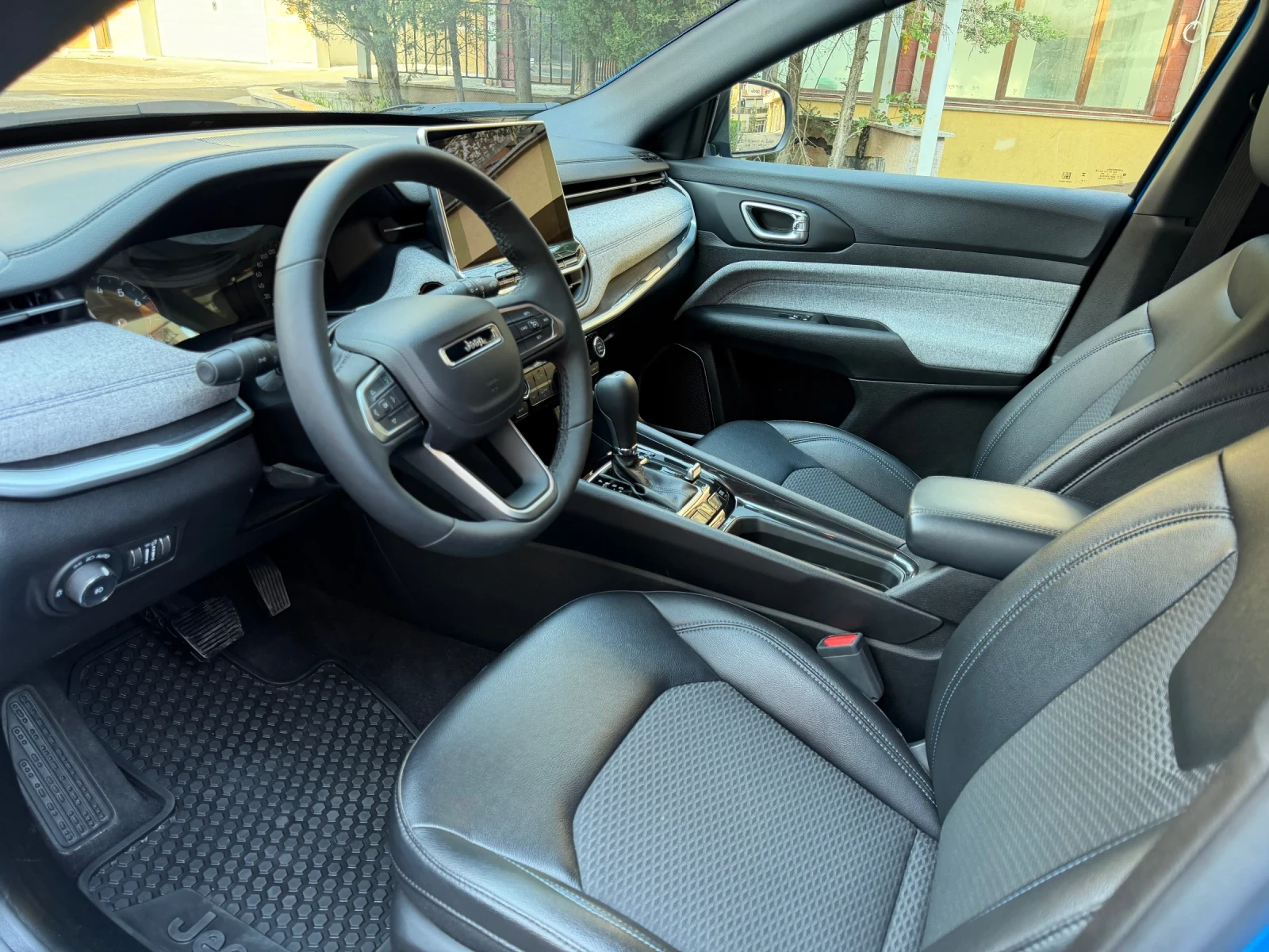 Jeep Compass 2.0T AWD, снимка 11 - Автомобили и джипове - 54981323