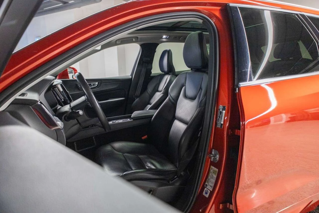 Volvo XC60 T6 Momentum| ЦЕНА ДО БГ, снимка 12 - Автомобили и джипове - 55189464