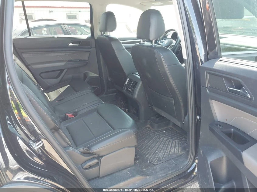 VW Atlas * ПАНО* KEYLESS* Camera* ПОДГРЕВ* , снимка 12 - Автомобили и джипове - 55321979