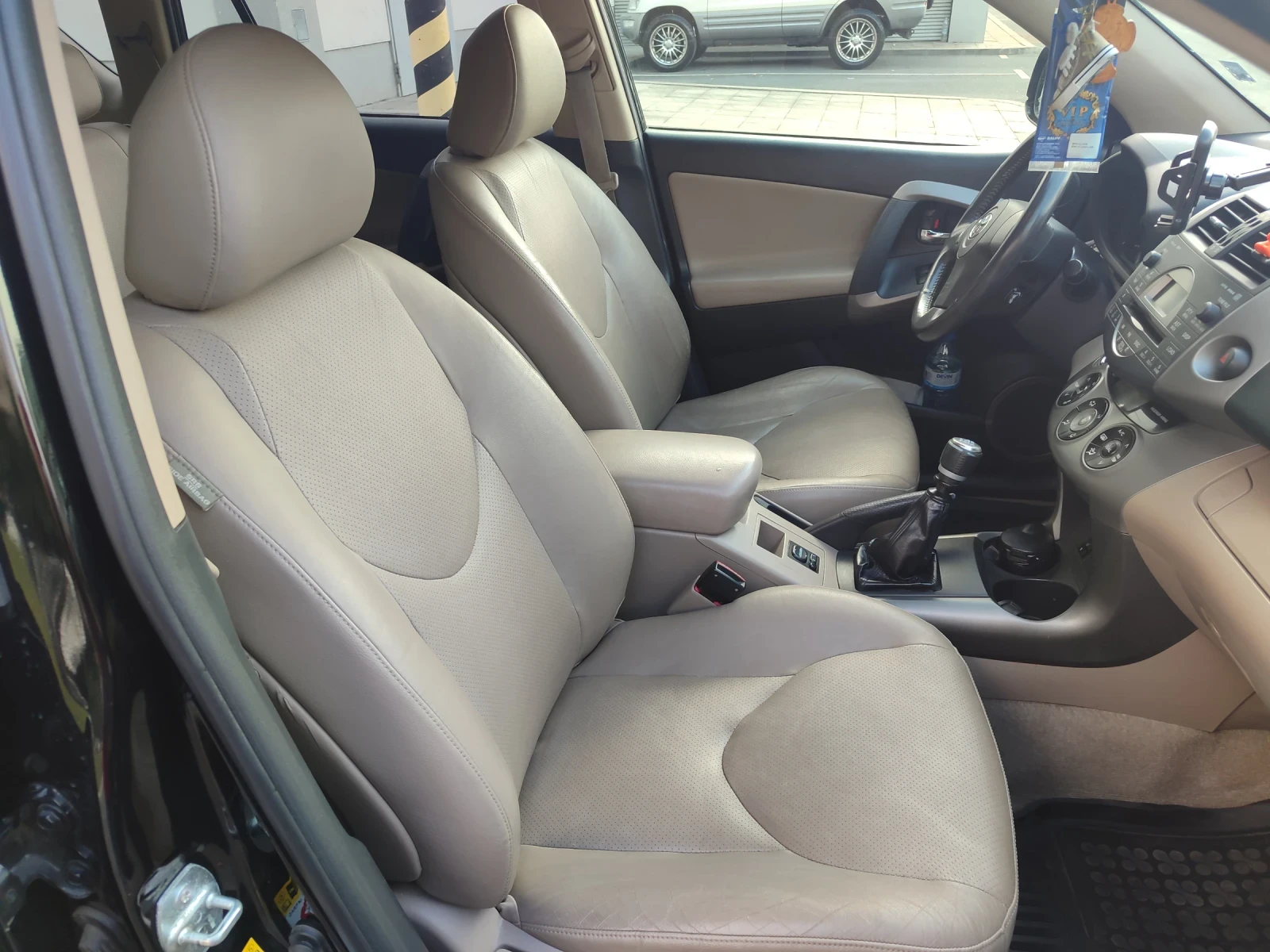 Toyota Rav4, снимка 7 - Автомобили и джипове - 56363607