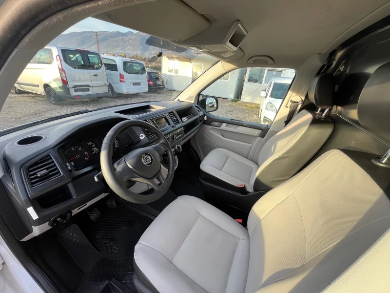 VW Transporter T6 2.0/MAXI/KLIMA/РЕАЛНИ КМ 100%/КАМЕРА, снимка 5 - Бусове и автобуси - 51462489