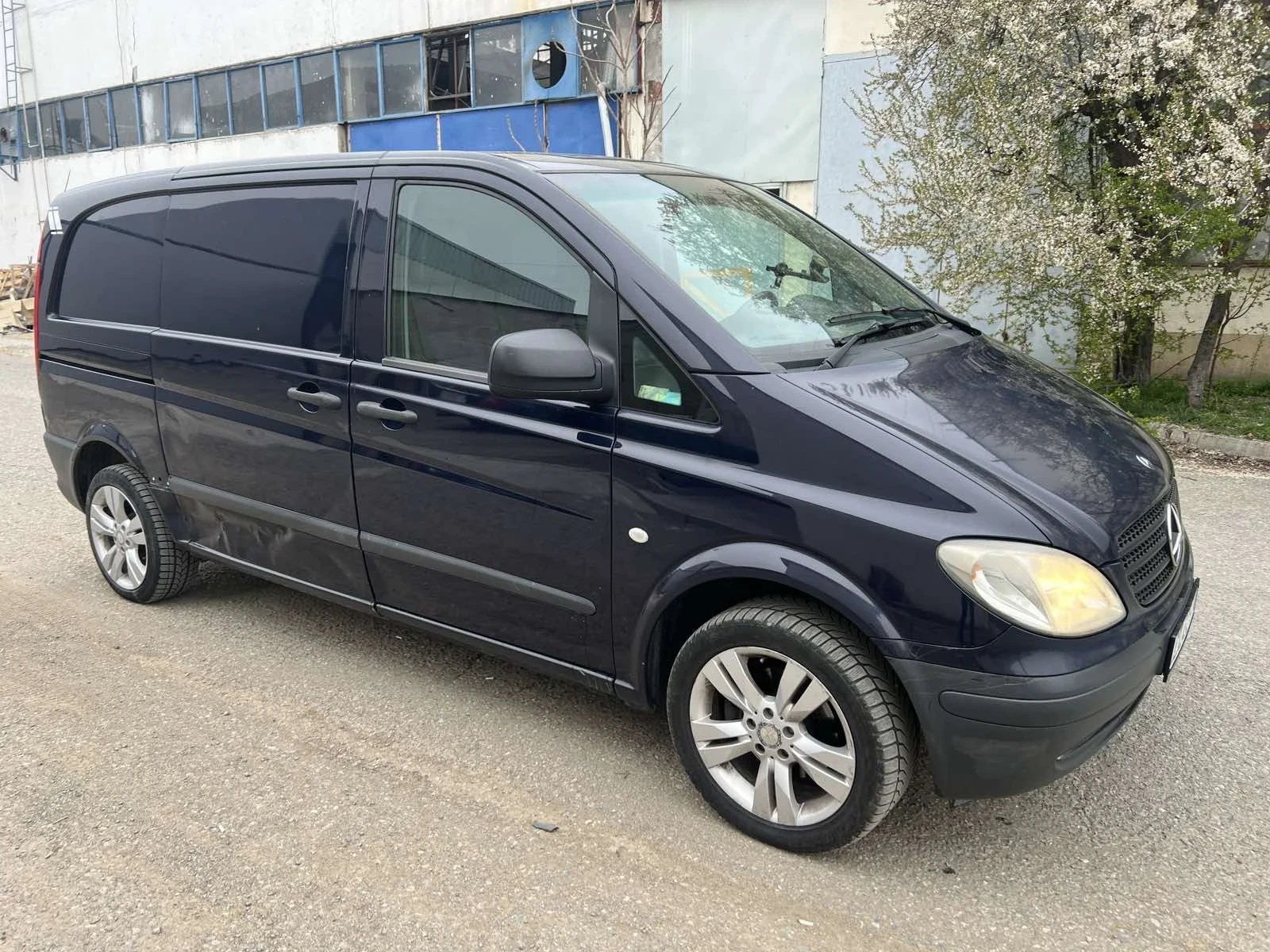 Mercedes-Benz Vito W639 - изображение 3