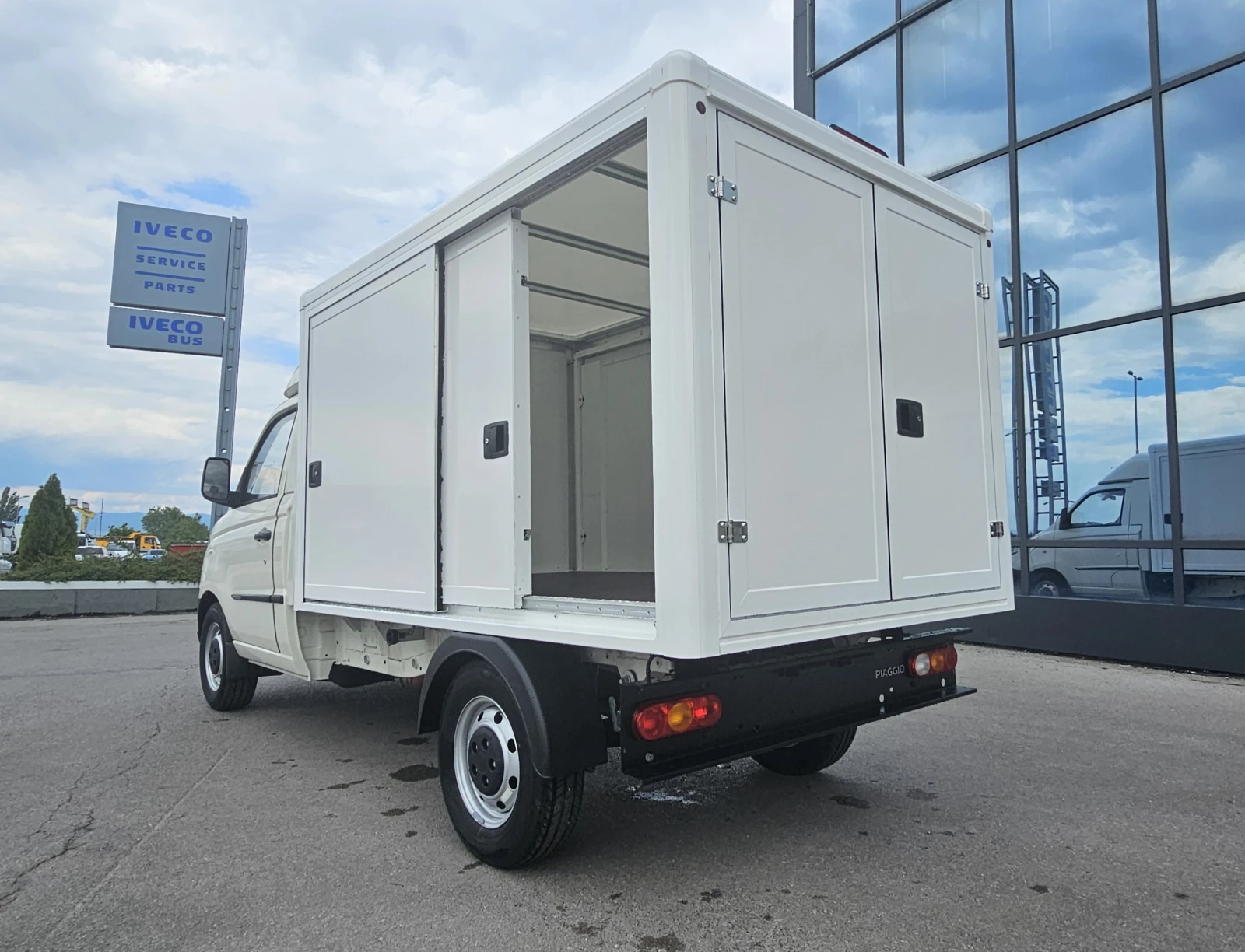 Piaggio Porter NP6 - с фургон - изображение 3