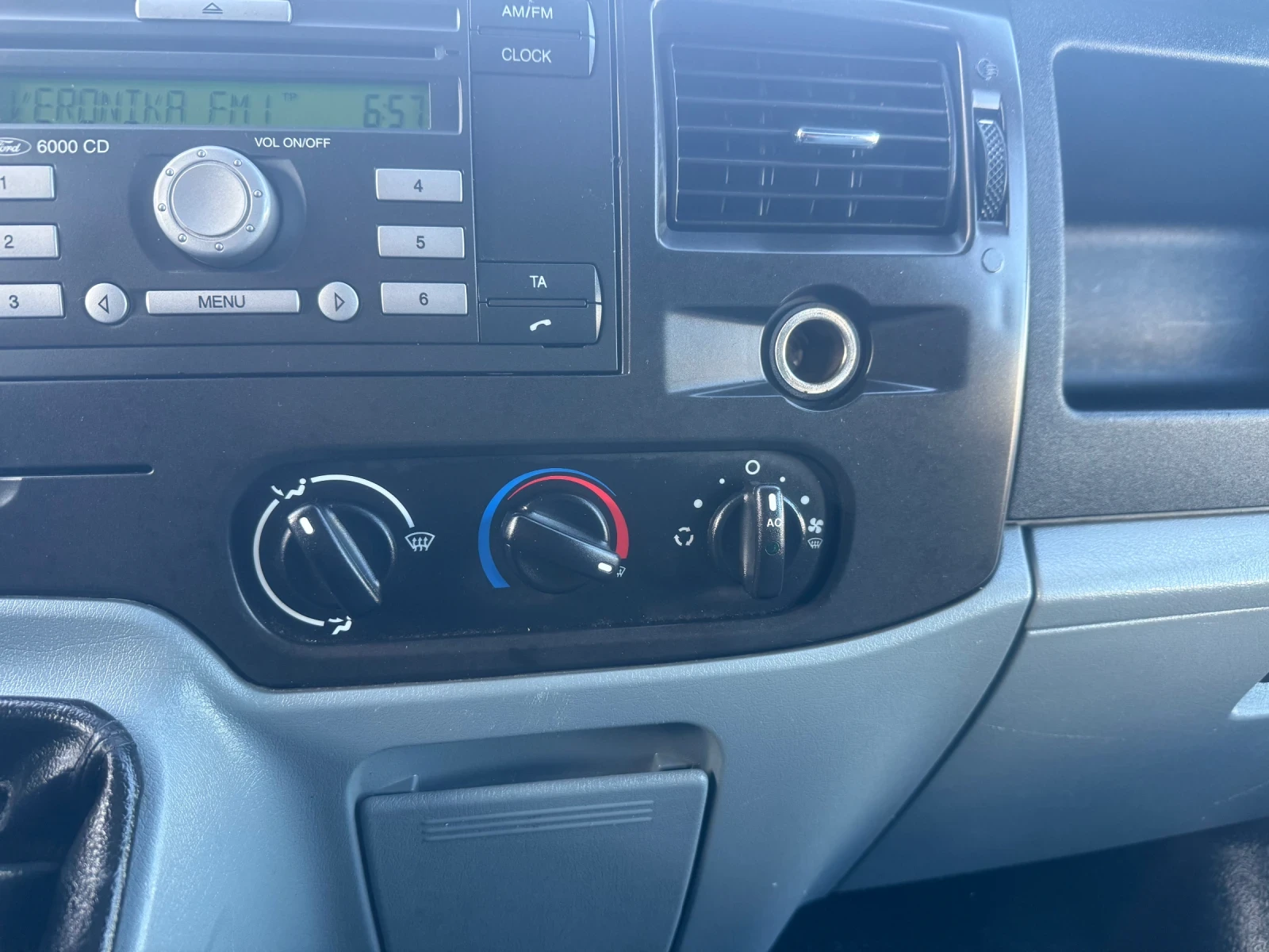 Ford Transit 2.2, снимка 13 - Бусове и автобуси - 53832781