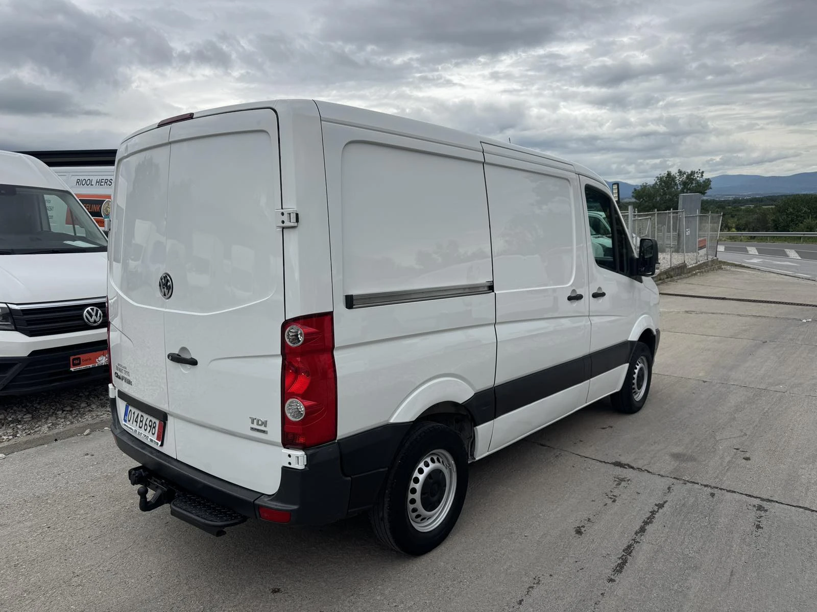 VW Crafter, снимка 4 - Бусове и автобуси - 54881877