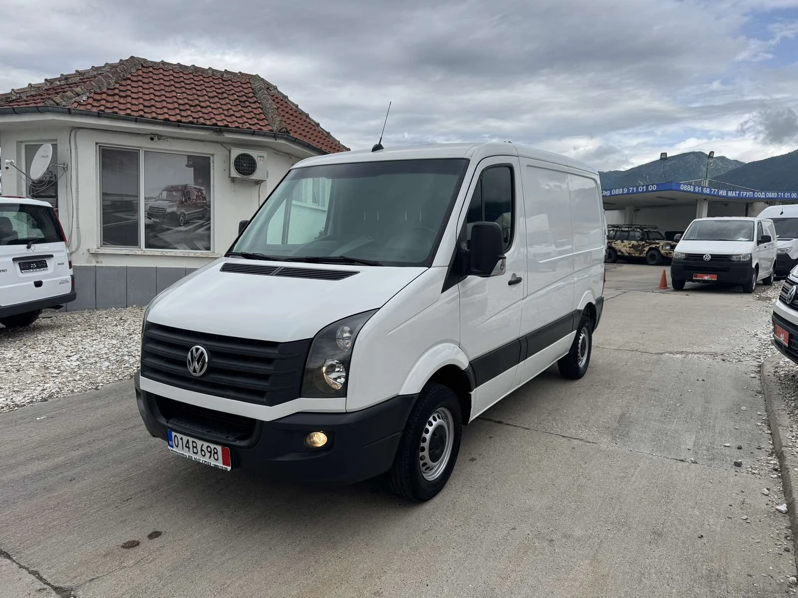 VW Crafter, снимка 2 - Бусове и автобуси - 54881877
