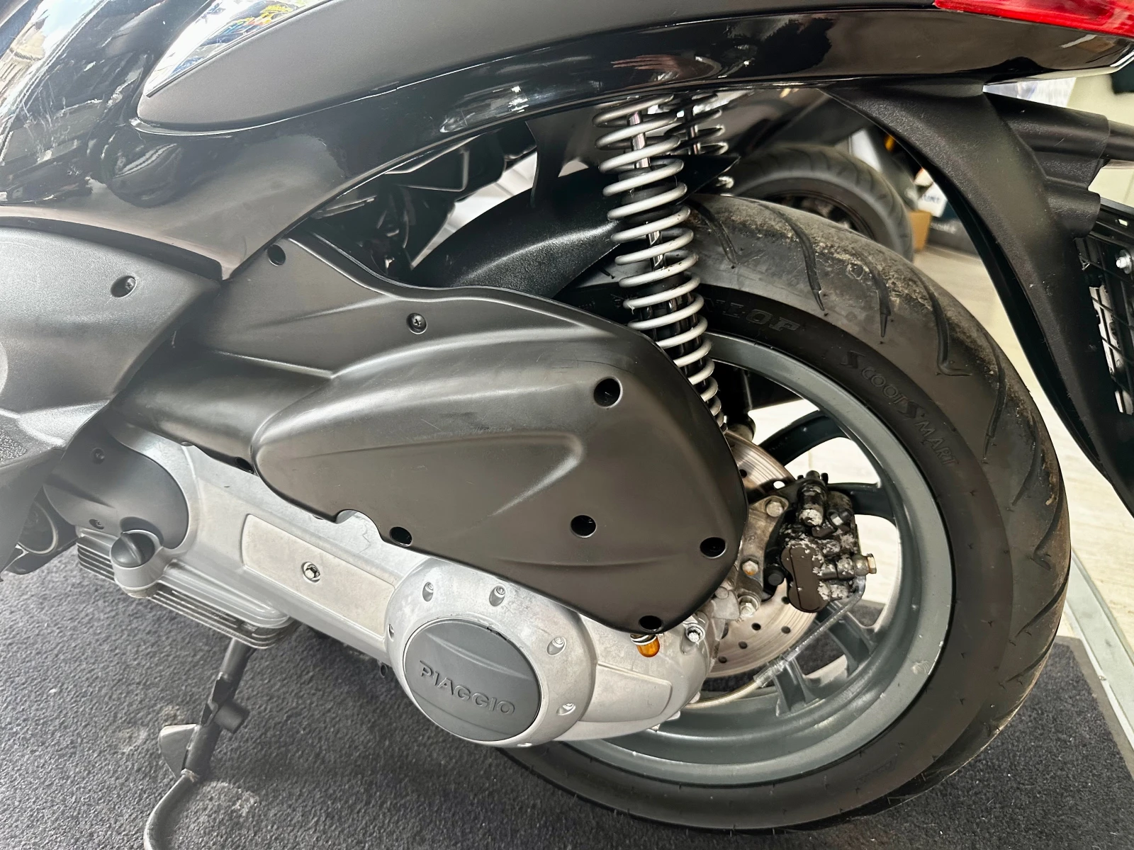 Piaggio Beverly 250ie Cruiser - изображение 10