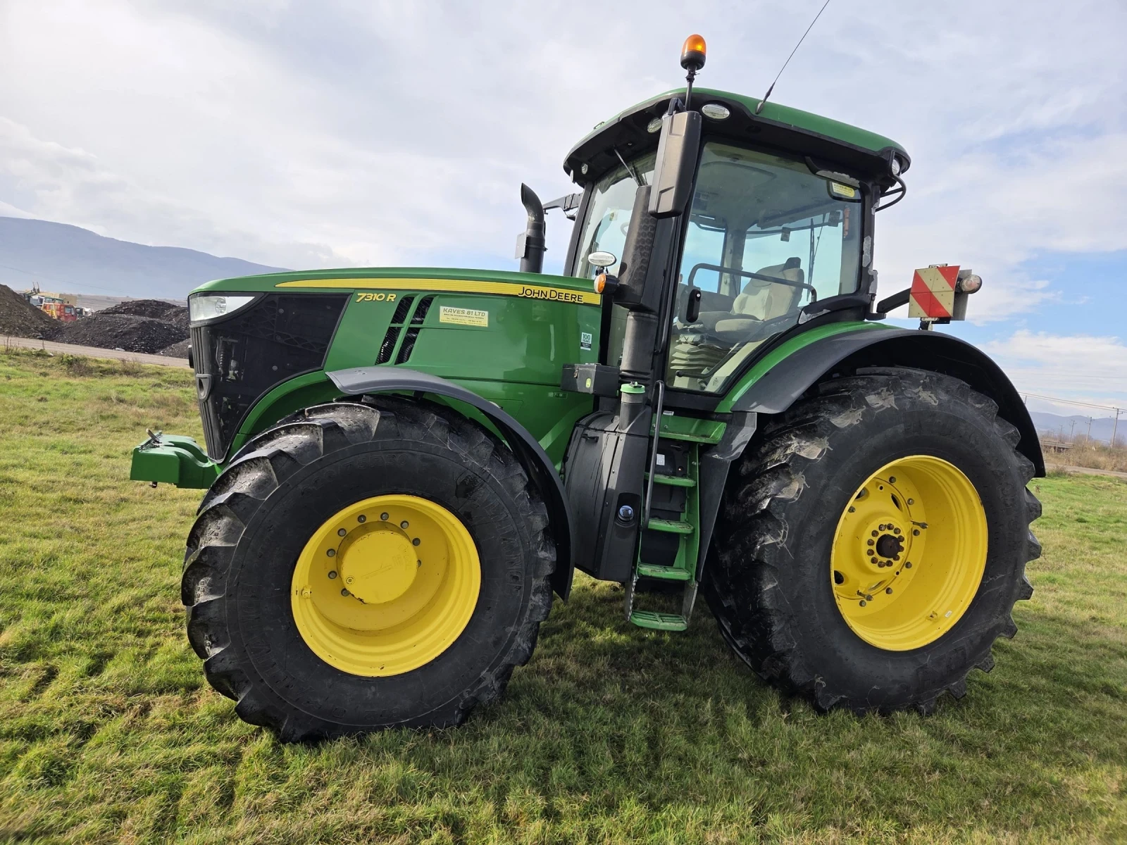 Трактор John Deere 7310R - изображение 4