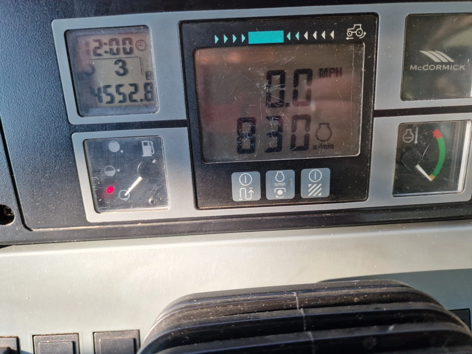 Трактор CASE IH McCormick CX 105, снимка 16 - Селскостопанска техника - 53800624