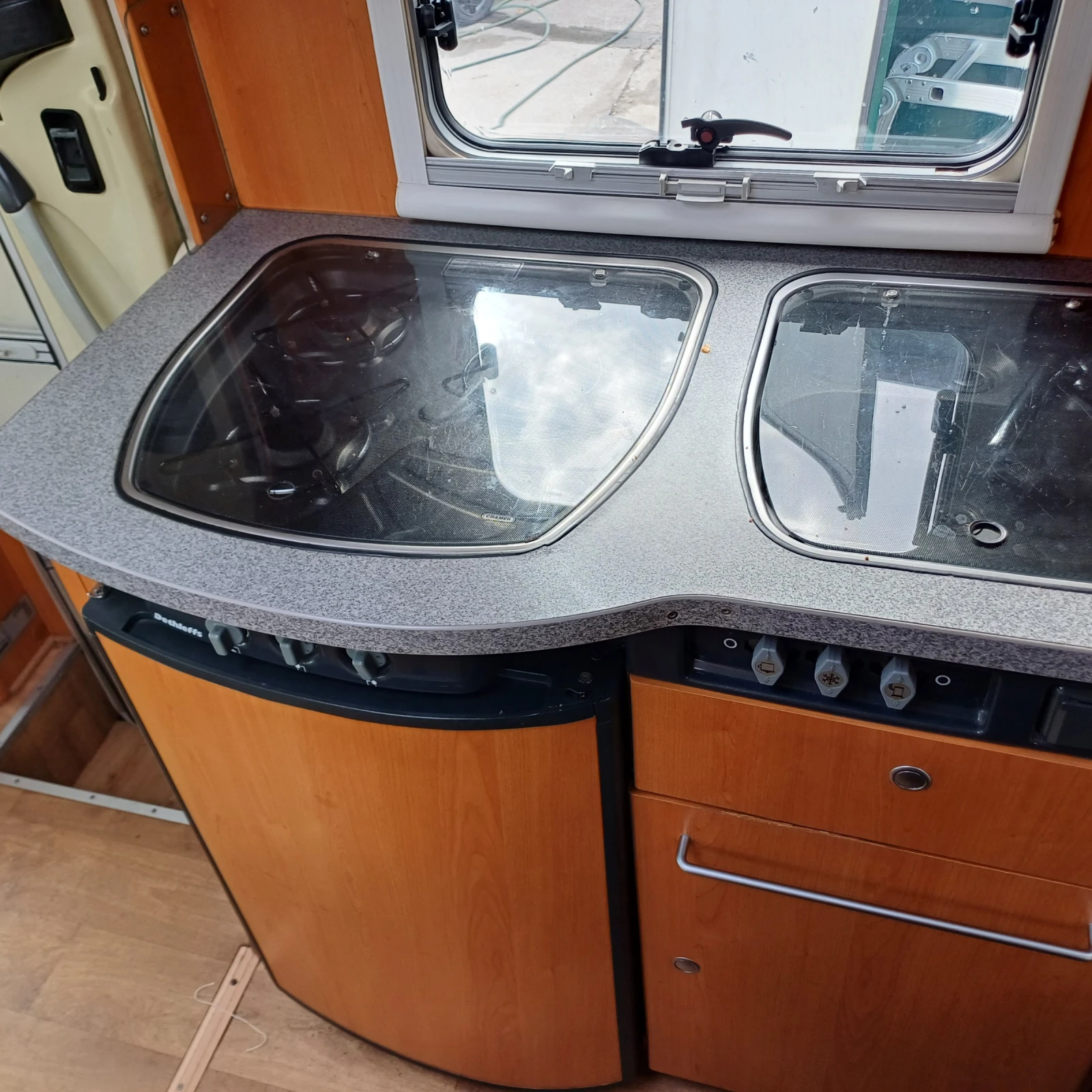  Dethleffs | Mobile.bg   13