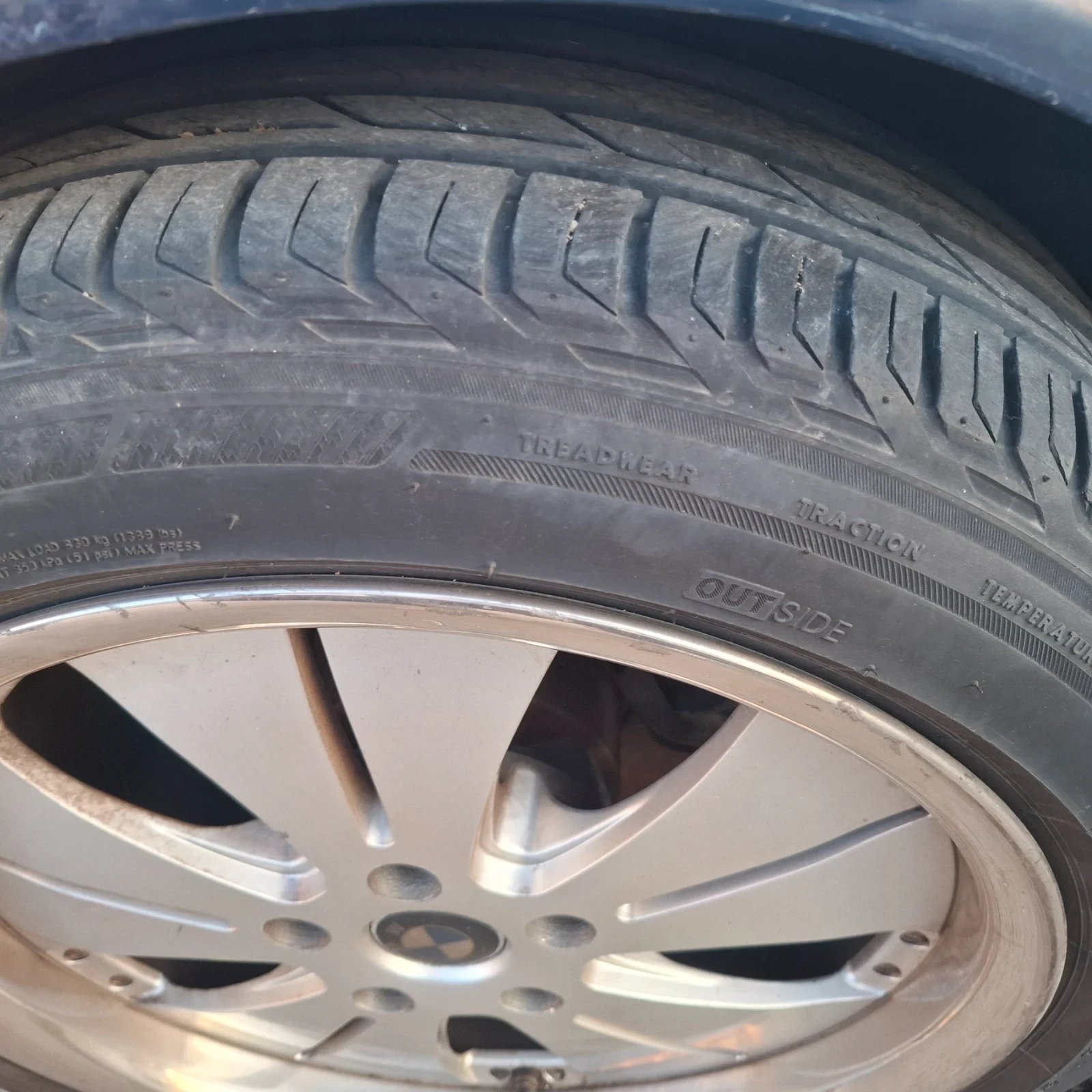 Гуми с джанти Bridgestone 215/50R18, снимка 2 - Гуми и джанти - 53996942