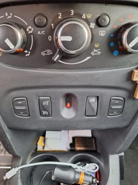 Dacia Logan  0.9  | Mobile.bg    12