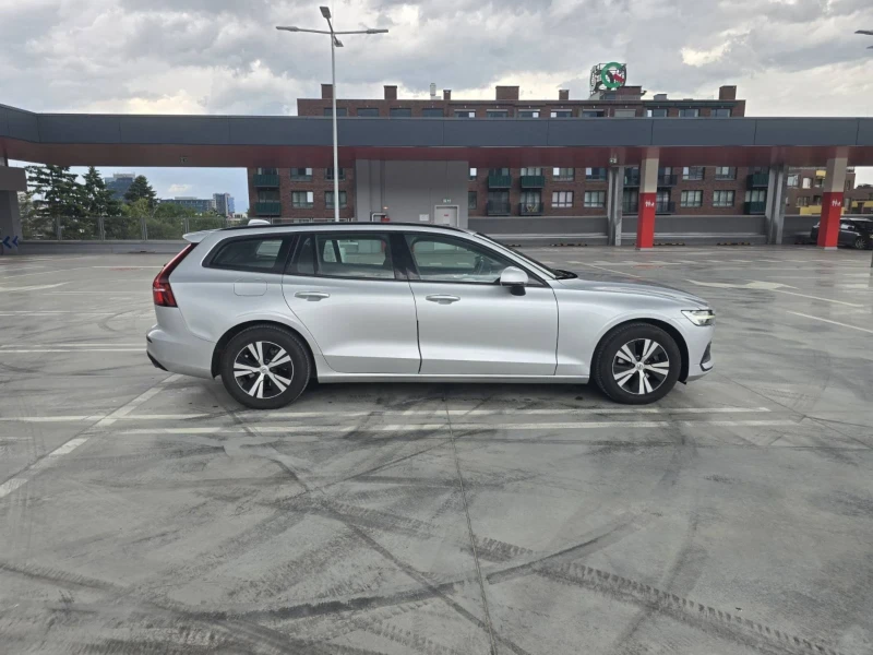 Volvo V60 СПЕШНО, снимка 11 - Автомобили и джипове - 47345286