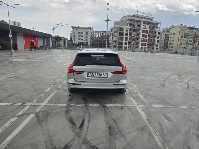 Volvo V60 СПЕШНО, снимка 9 - Автомобили и джипове - 47345286