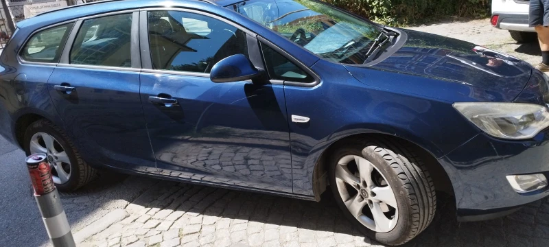 Opel Astra СПОРТ ТОУЕР, снимка 2 - Автомобили и джипове - 47469483