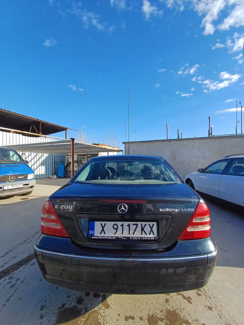 Mercedes-Benz C 200 C200 KOMPRESSOR Газ/Бензин, снимка 3 - Автомобили и джипове - 48018684