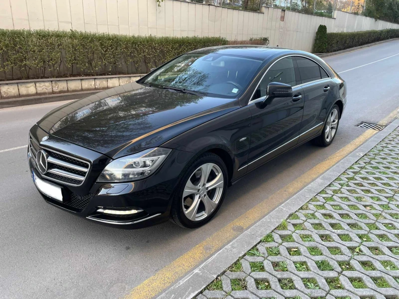 Mercedes-Benz CLS 350 4 Matic* Distr.* LED, снимка 2 - Автомобили и джипове - 48343581