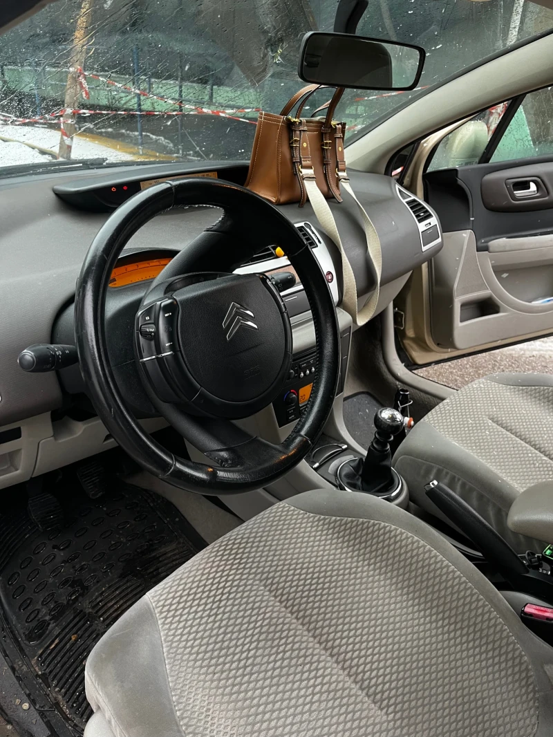 Citroen C4 1.6 HDI, снимка 10 - Автомобили и джипове - 48458576