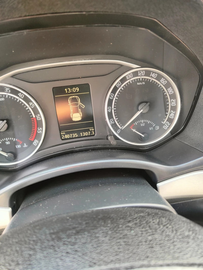 Skoda Octavia 2.0 tdi VRS, снимка 14 - Автомобили и джипове - 52500561