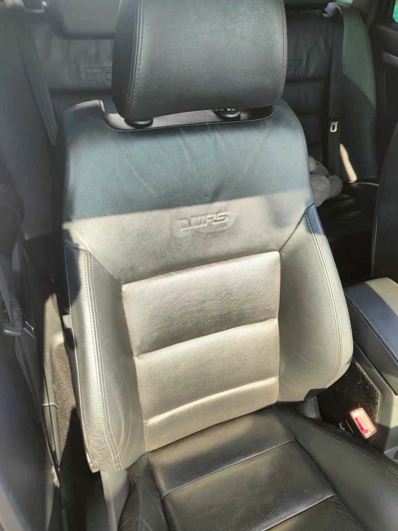 Skoda Octavia 2.0 tdi VRS, снимка 10 - Автомобили и джипове - 52500561