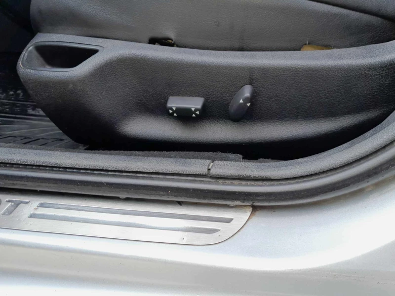 Peugeot 407 2, 0 HDI, снимка 5 - Автомобили и джипове - 52099268