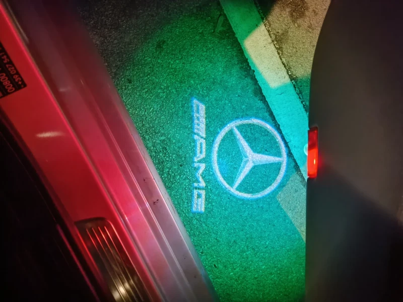 Mercedes-Benz A 180 AMG Optics/Full LED, снимка 11 - Автомобили и джипове - 52611814