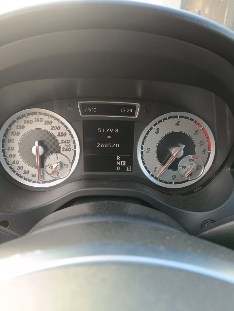 Mercedes-Benz A 180 AMG Optics/Full LED, снимка 8 - Автомобили и джипове - 52611814