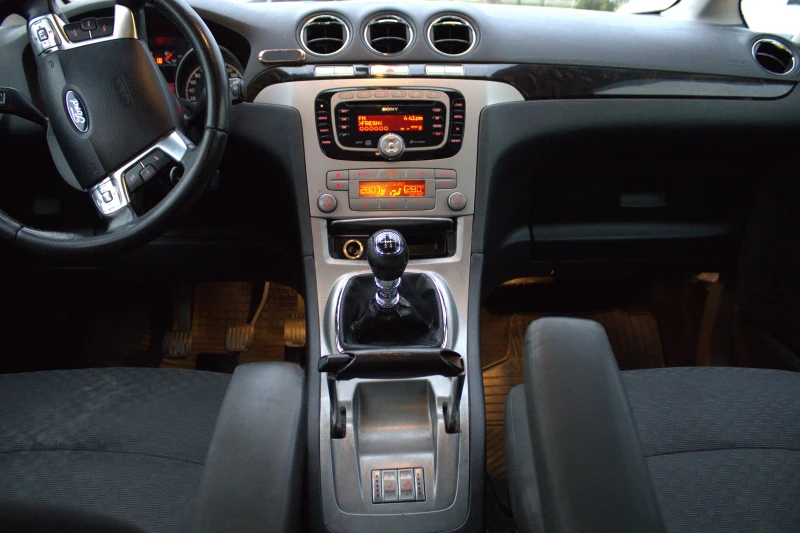 Ford Galaxy 2.0TDCI* 7-Места* , снимка 9 - Автомобили и джипове - 52978333