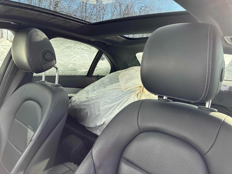 Mercedes-Benz C 300 AMG PACK* 4MATIC* CARFAX* АВТО КРЕДИТ* , снимка 7 - Автомобили и джипове - 53416506